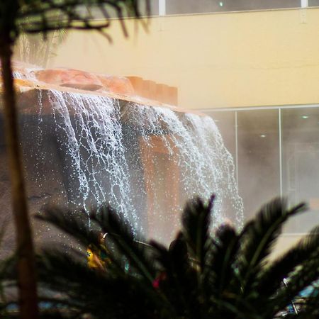 Golden Dolphin Grand Hotel 624/401 กัลดัสโนวัส ภายนอก รูปภาพ